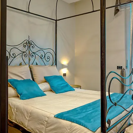 Vesuvianus And Gæstehus Napoli