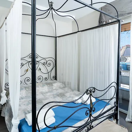 Vesuvianus And Napoli