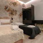 Гостевой дом Vesuvianus And 4*